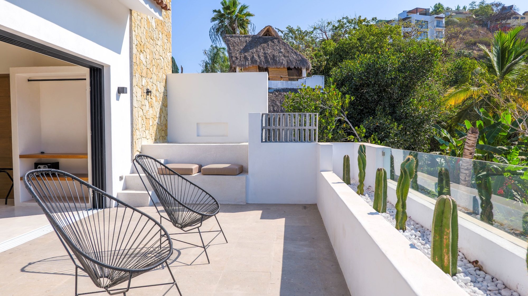Private upper terrace
